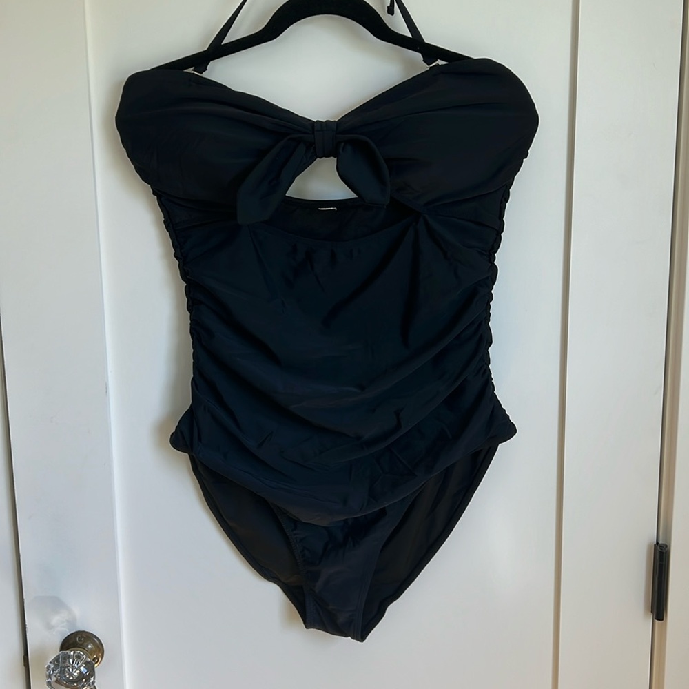 🛍️NWT black Tempt Me swimsuit XXL convertible strapless